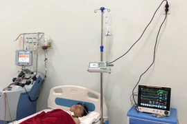 Huế: Lần đầu tiên gạn tách bạch cầu cứu bệnh nhi ung thư máu 