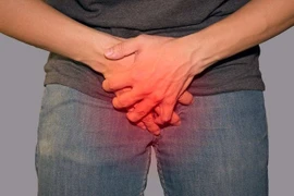 Lập tức nhập viện vì quan hệ sai tư thế