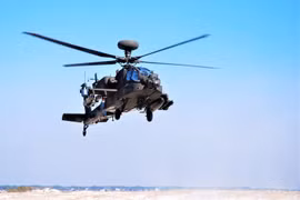 Rafael công bố video trực thăng AH-64E Apache phóng thử nghiệm tên lửa SPIKE 