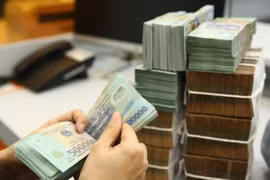 Mức lương tối thiểu vùng tăng bình quân 6% so với mức lương tối thiểu hiện hành.