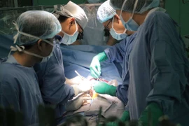 Phẫu thuật thành công cứu sống bệnh nhi có khối u cơ tim lớn
