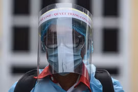 Nguy cơ biến chủng SARS-CoV-2 xâm nhập Việt Nam từ người vượt biên