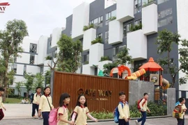 Vụ cháu bé 6 tuổi bị bỏ quên trên xe tử vong: Thêm chữ "quốc tế" có thành tội lừa dối?