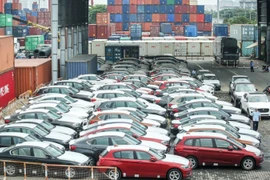 Từ đầu 2021, Việt Nam nhập khẩu bao nhiêu xe ô tô?