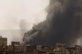 Không quân Liên quân Ả rập Xê út ồ ạt không kích vào thủ đô Sanaa của Yemen