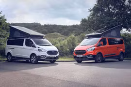 Ford Transit Custom Nugget phiên bản Active và Trail.