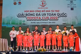 Họp báo giải bóng đá U9 toàn quốc Toyota Cup.