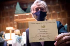 Ông Biden vượt mốc 270 phiếu đại cử tri, khẳng định chiến thắng bầu cử