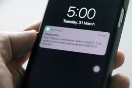 'Kịch bản lừa đảo qua tin nhắn ngân hàng rất tinh vi'