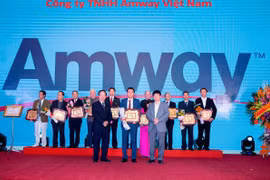 Amway Việt Nam nhận bằng khen của Bộ Y tế