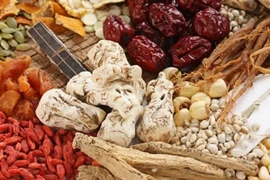 Thuốc Đông y hỗ trợ trị sốt rét