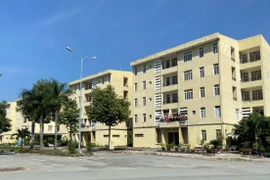 Tình trạng "lệch pha phân khúc thị trường" khiến nhà ở có giá vừa túi tiền và nhà ở xã hội vắng bóng trên thị trường bất động sản TPHCM.