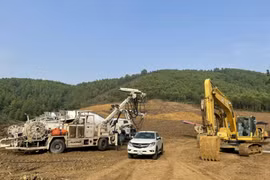  Nghịch lý thiếu nguyên vật liệu dù khoáng sản có khắp đất nước