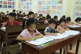 Quy định mức thu tối đa dạy học thêm trong trường, chống lạm thu