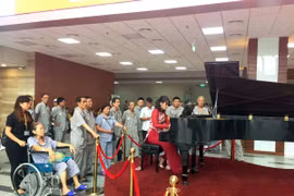 Tiếng đàn piano điều trị tâm bệnh
