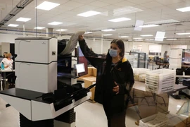 Bên trong nơi kiểm đếm phiếu bầu ở Mỹ