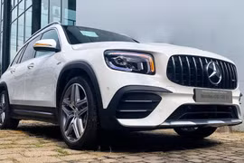 Mercedes-AMG GLB 35 4MATIC đầu tiên đã có mặt ở các đại lý chính hãng Mercedes.