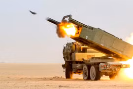 Mỹ thử nghiệm thành công tên lửa pháo binh tầm xa độ chính xác cao (PrSM) 