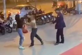 Người phụ nữ bị bảo vệ đánh: 'Tôi bị đấm gục tại chỗ'