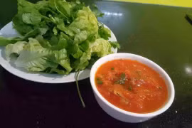 Rau sống giàu vitamin nhưng cẩn thận với bệnh sán lá 