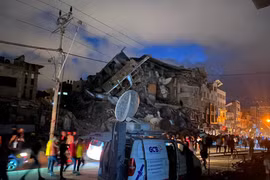 Ngừng bắn, các bên đều tuyên bố chiến thắng, Mỹ hứa hỗ trợ người Palestine, nhưng bán vũ khí cho Israel 