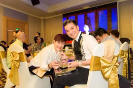 Thực hư tin Đàm Vĩnh Hưng bị vợ nộp đơn ly hôn