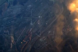 Video: Máy bay không người lái Orion chiến đấu trên chiến trường Ukraina