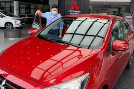 Giảm giá kịch sàn, đại lý ô tô vẫn lo ế hàng trước tháng Ngâu