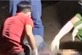 ĐắK Nông: Điều tra nguyên nhân người đàn ông tử vong với nhiều vết đâm tại bếp nhà bạn nhậu