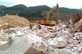 Kiểm soát chặt chẽ hoạt động khai thác, xuất khẩu khoáng sản