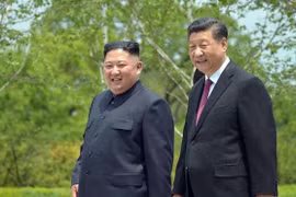 Vừa đàm phán hạt nhân thất bại với Mỹ, Triều Tiên tuyên bố thắt chặt quan hệ với TQ