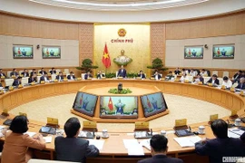 Tiếp tục ưu tiên cho khâu đột phá thể chế