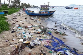 Rác thải nhựa bức tử du lịch