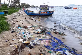 Rác thải nhựa bức tử du lịch