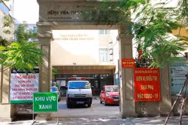 Phải đình chỉ thai vì tự điều trị COVID-19 ở nhà