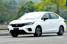 Đua nhau giảm giá, sedan hạng B nào có giá lăn bánh thấp nhất? 