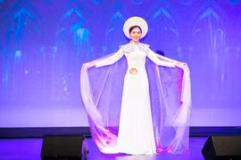 “Tự hào Tổ quốc và Mẹ Việt Nam”