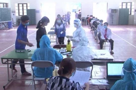 Xét nghiệm Covid-19 cho học sinh tại Bắc Ninh trong tháng 7.2021 ẢNH B.N