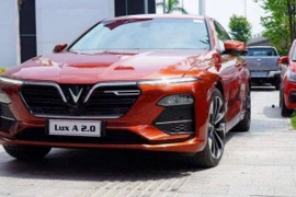 Ưu đãi 100% phí trước bạ, lăn bánh VinFast Lux A2.0 còn bao nhiêu?