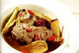 Não hầm kỷ tử chữa chứng hay quên