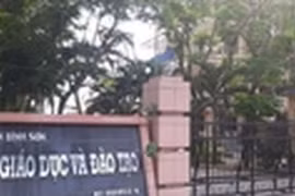 Giáo viên muốn nâng lương phải nộp tiền 'bồi dưỡng'