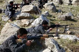 Video Du kích người Kurd tấn công quân đội Thổ Nhĩ Kỳ ở Iraq