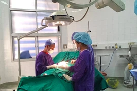 5 bệnh nhân phải bỏ tinh hoàn vì bị xoắn