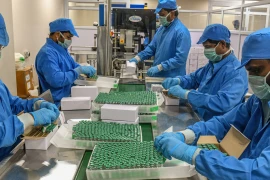 Lời hứa dang dở của nhà sản xuất vaccine lớn nhất thế giới