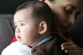 Chồng khao khát có con trai, ép vợ sinh thêm