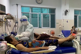 TPHCM chăm lo cho y bác sĩ tuyến đầu chống dịch Covid-19