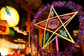 Thị trường đồ chơi Trung thu: Hàng Việt chưa chiếm ưu thế