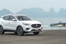 Giảm đến 25 triệu đồng, lăn bánh MG ZS cần bao nhiêu tiền?