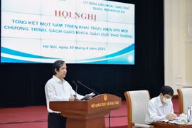 Bộ GD&ĐT tổng kết 1 năm triển khai đổi mới chương trình, sách giáo khoa 