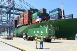 Thặng dư thương mại đạt 3,7 tỷ USD, tăng gần gấp đôi năm trước